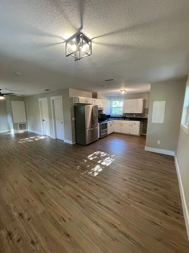 Photo - 2928 Blount Rd