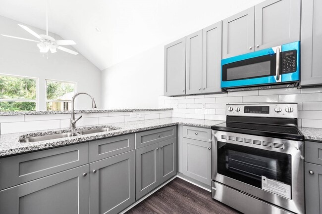 Photo - 16977 Glenheath St