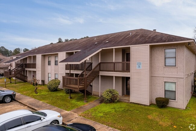 Cedar Creek Village