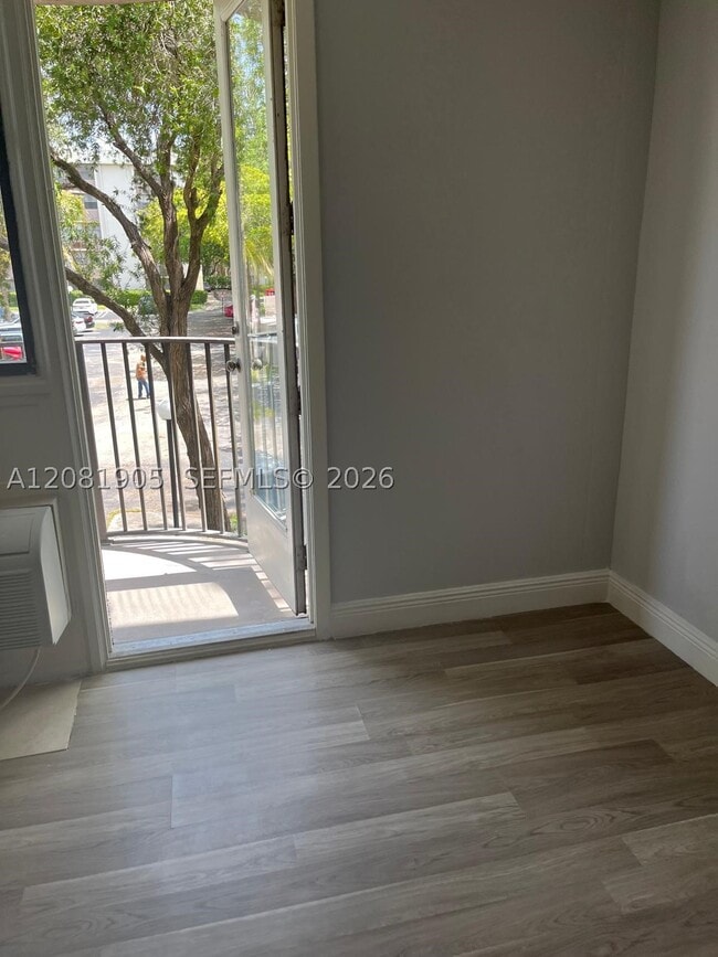 Photo - 2701 Riverside Dr Unit 203-B