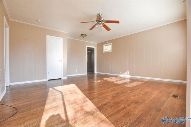 Photo - 3606 Northwest Crestmore Avenue