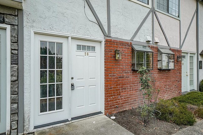 Photo - Two bedroom Townhouse near Ashland Community Hospital
