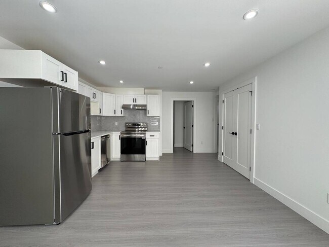 Photo - 21186 Wicklund Av