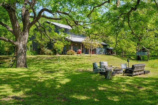 Photo - 121 Spur 191