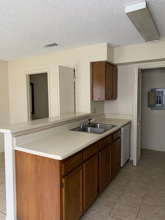 Photo - 3243 Oneal Ln