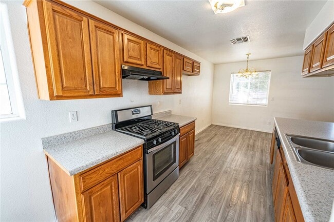 Photo - 3422 Cypress St