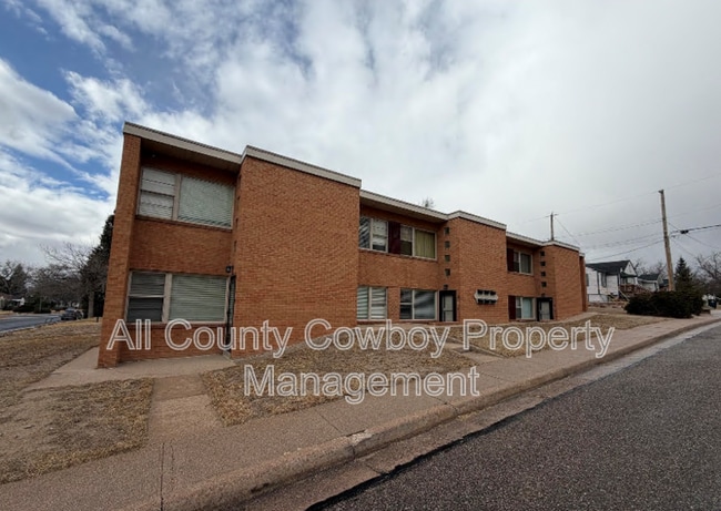 Building Photo - 700 W 1st Ave Unit Apt. 6