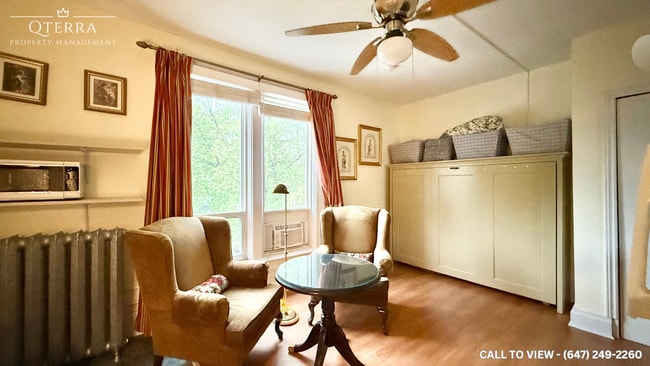 Building Photo - 4-50 Nelson St W