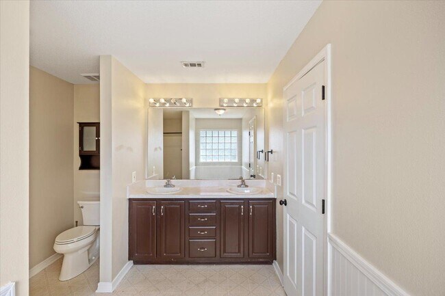 Photo - 1922 Coral St