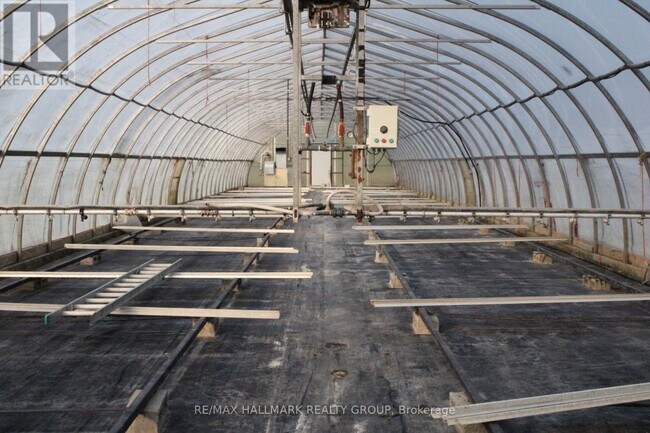 Photo - 1579 9th Line Rd