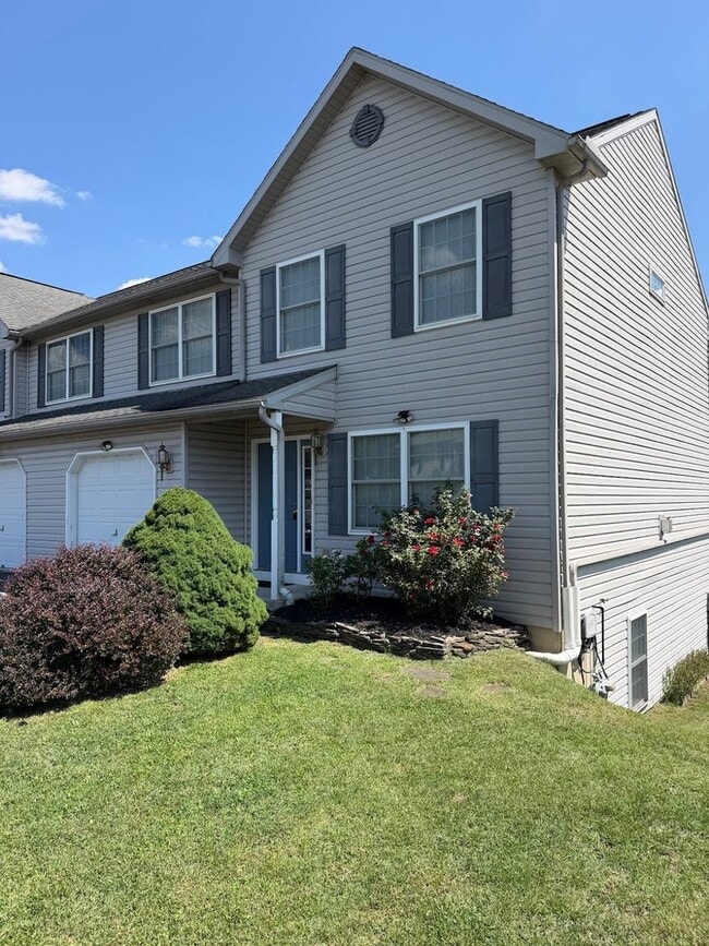 Photo - 1518 Ridge Ave