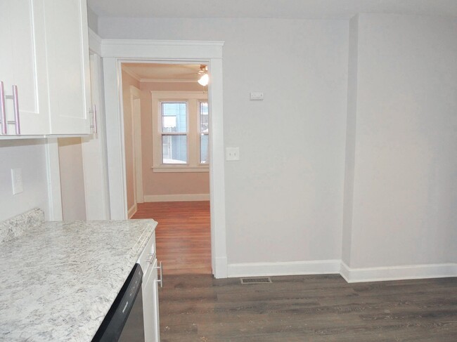 4 Bed - 2 Full Bath Colonial for Rent! - 4 Bed - 2 Full Bath Colonial for Rent! Casa