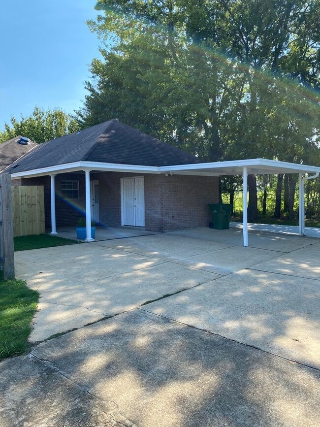 Photo - Thorington Trace