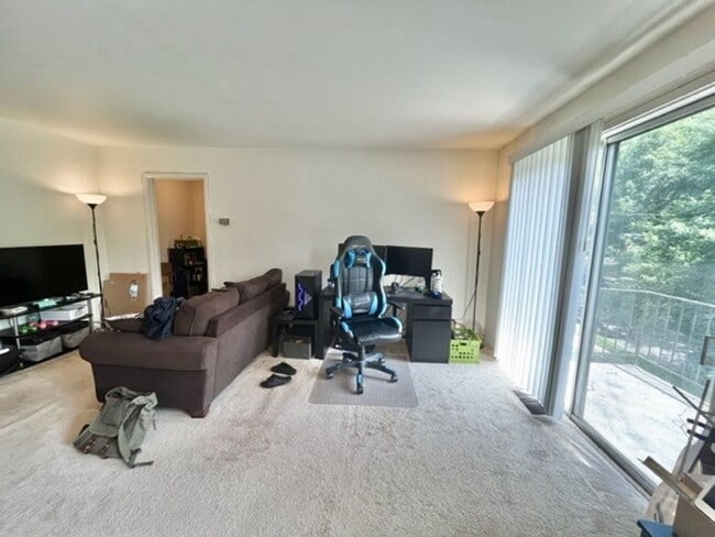 Photo - 10618 Kenilworth Ave