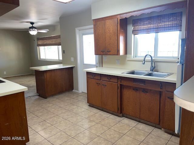 Photo - 1461 E 3rd St