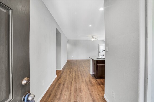 Photo - 3434 McDonough Way