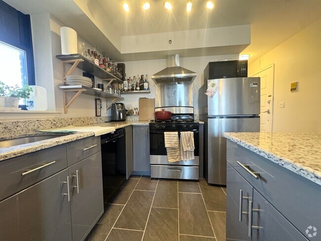 Building Photo - 129 Franklin St Unit D5 Rental