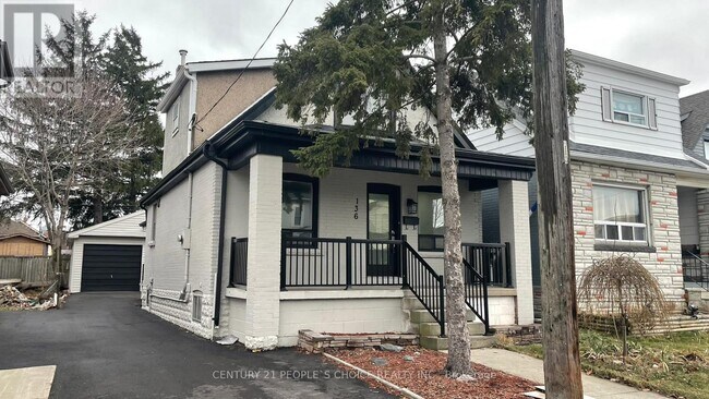 Photo - 136 Edgemont St N