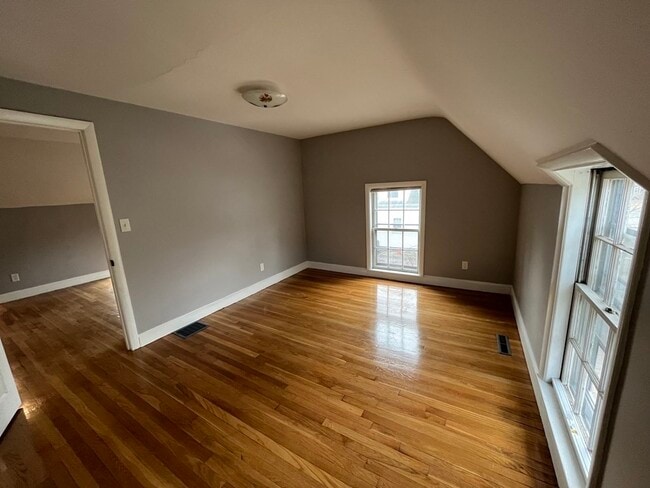 Photo - 29 Carpenter St Unit 3