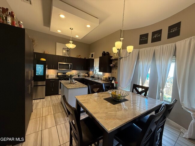 Photo - 954 Brudenal Pl