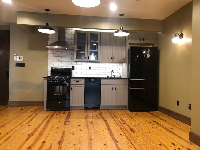 Photo - 45 Newell St Unit 2a