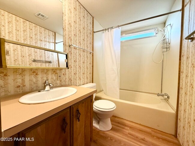 Photo - 950 Tumbleweed Dr