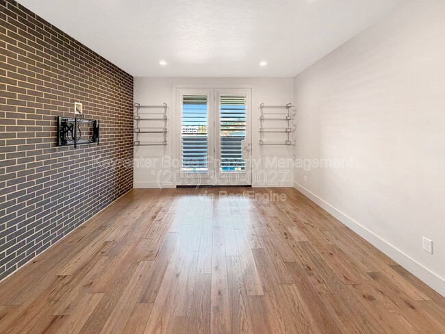 Photo - 3033 S Trailwood Way