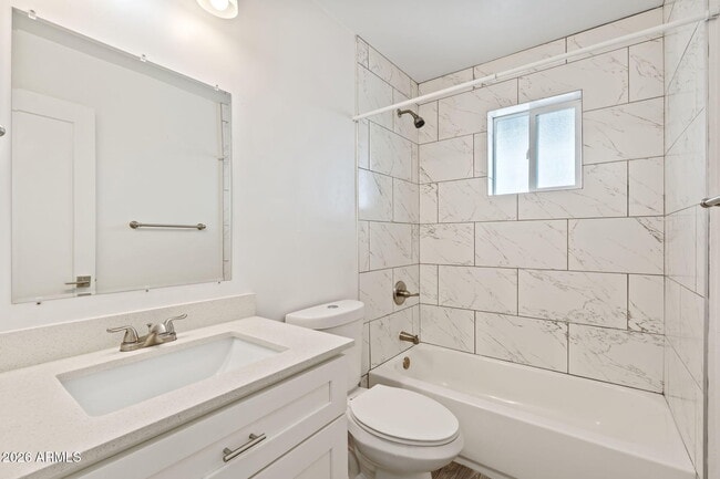 Photo - 1707 N 18th St Unit B14