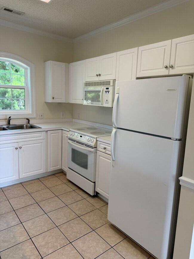 Photo - 4881 Dahlia Ct