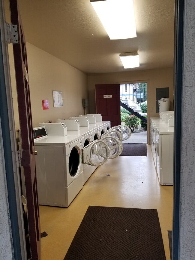 Orange Grove Apartments