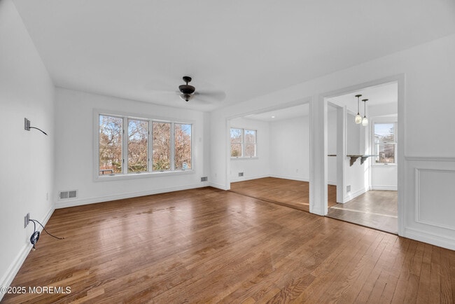 Photo - 107 Old Bridge Dr