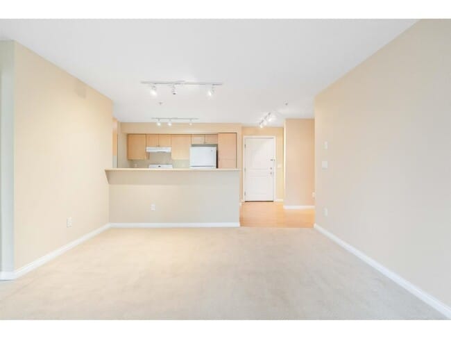 Photo - 2151-151A 151A St