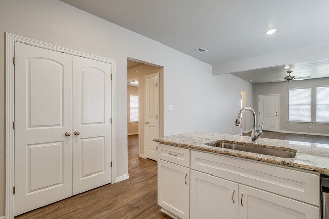 Photo - MOVE-IN READY!