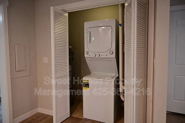 Photo - 8742 3rd Ave NW