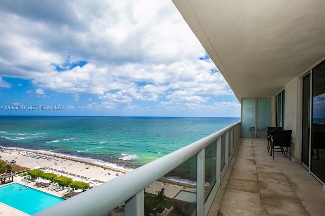 Photo - 1830 S Ocean Dr Unidad 1711