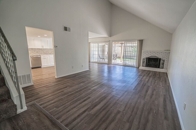 Photo - Beautiful 4-Bedroom Home in the Heart of Valencia!