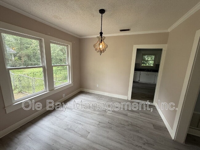 Photo - 731 Jemison St