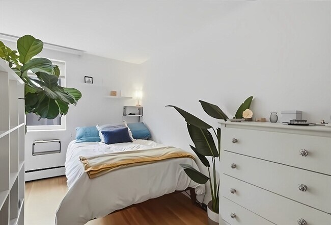 Photo - 74 Kent St Unit 35