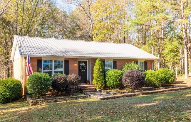 Building Photo - 1339 Sanders St