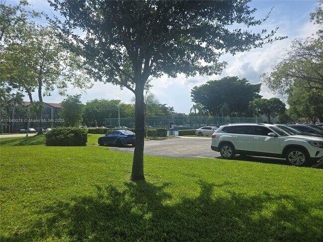 Photo - 1201 SW 128th Terrace Unit 305-E