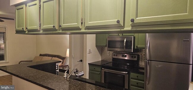 Photo - 103 Piccadilly Ln