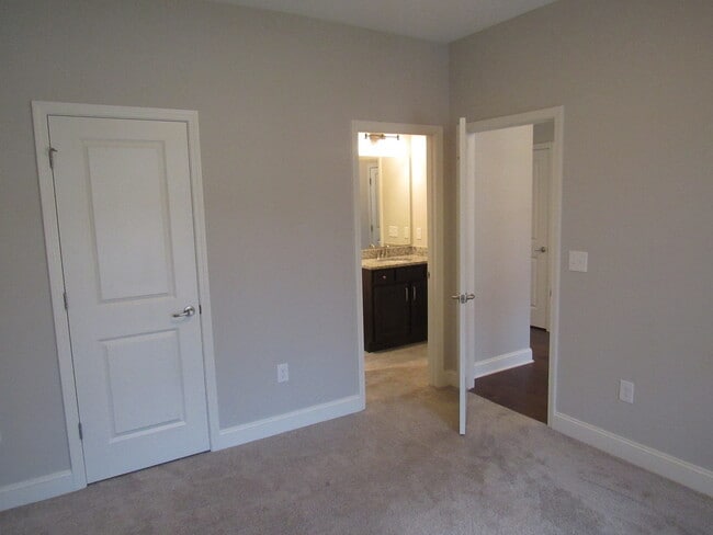 Photo - Beautiful 4-Bed, 3-Bath Bungalow in Highly Desirable Farragut!