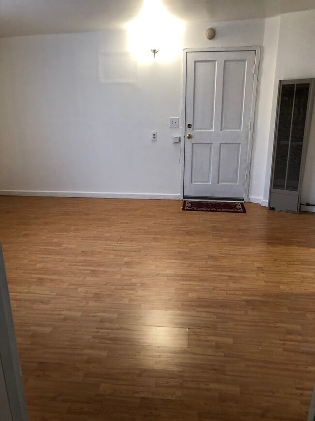 Living room - 3334 Altura Ave