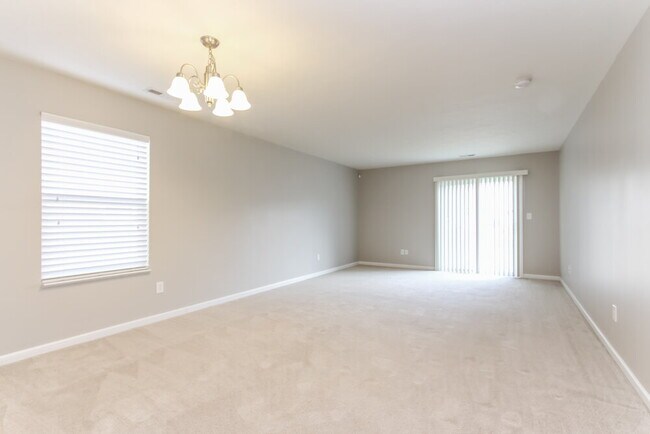 4645 Deacon Ln