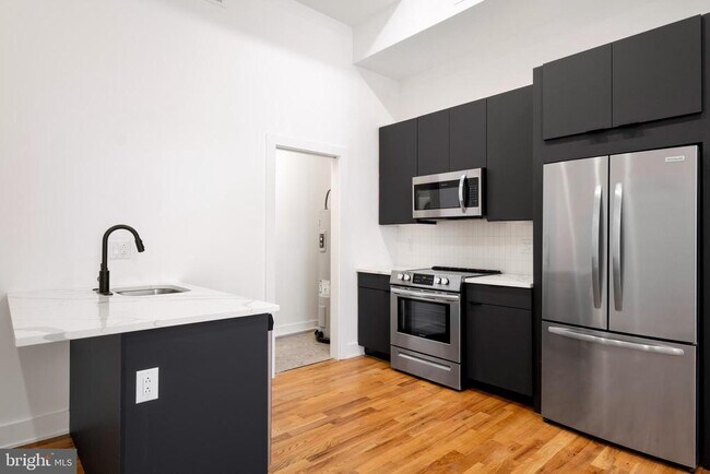 Photo - 1221 4 St Unit 25