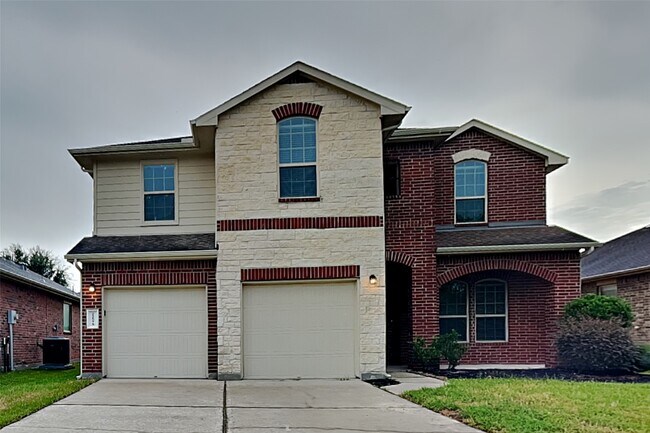 Building Photo - 22575 Valley Canyon