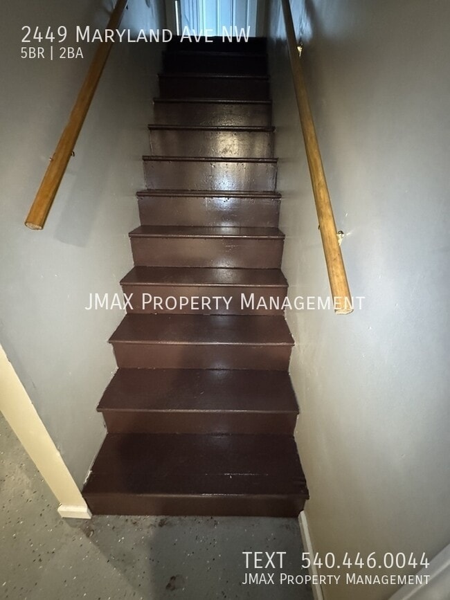 Photo - 2449 Maryland Ave NW