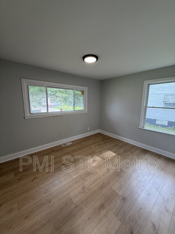 10432 Balmoral Dr