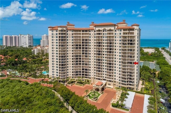 Building Photo - 8787 Bay Colony Dr Unit 906