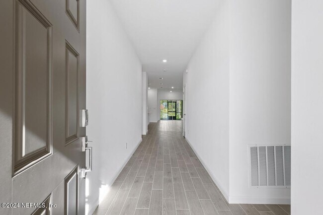 Photo - 41 Conway Ct